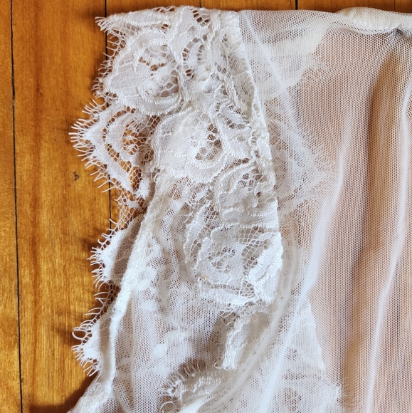 Revamped white lace bodysuit new with tags - Picture 6 of 6